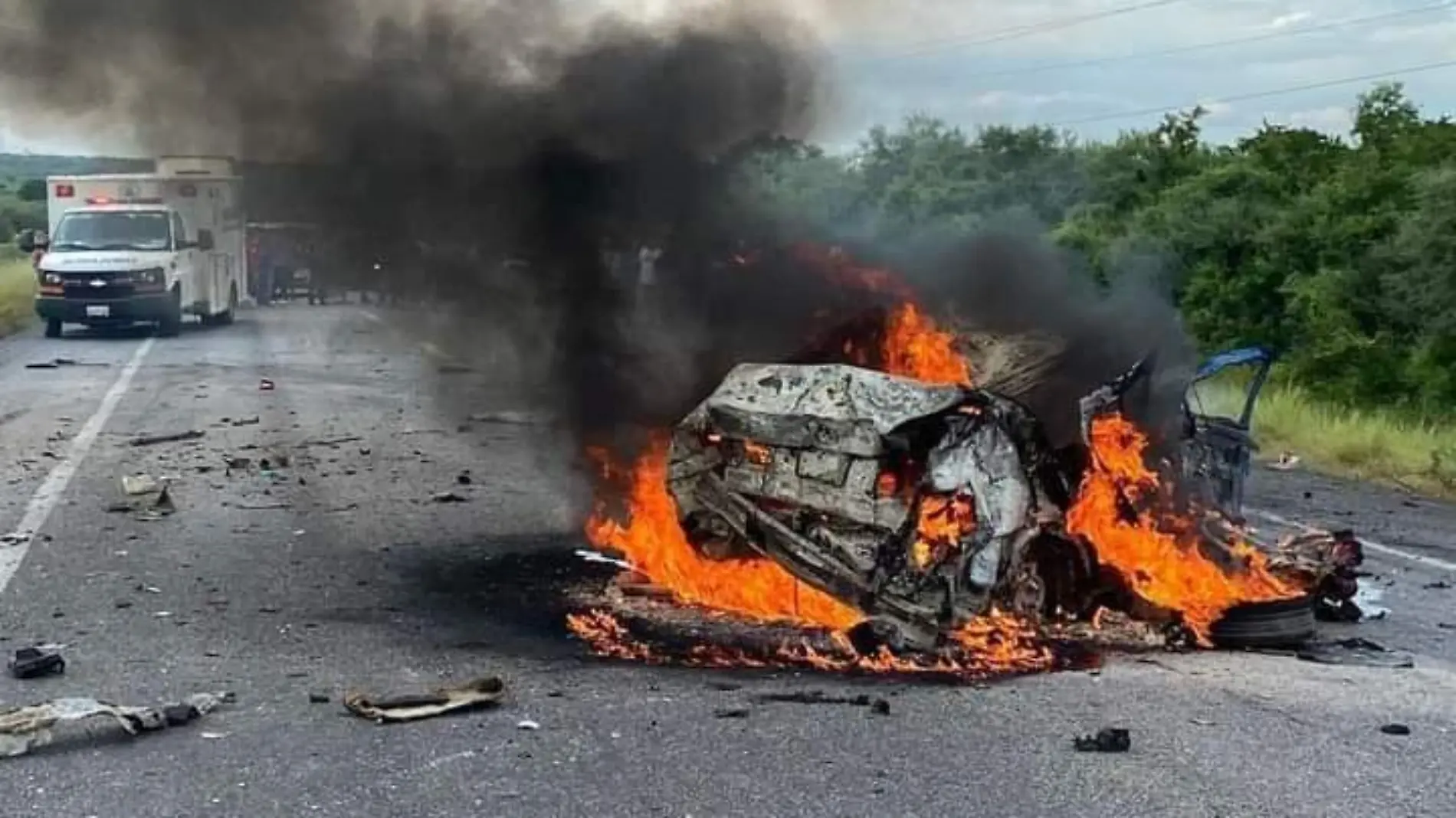 Accidente carretero en San Fernando, Tamaulipas dejó tres personas sin vida Central de Emergencias (1)